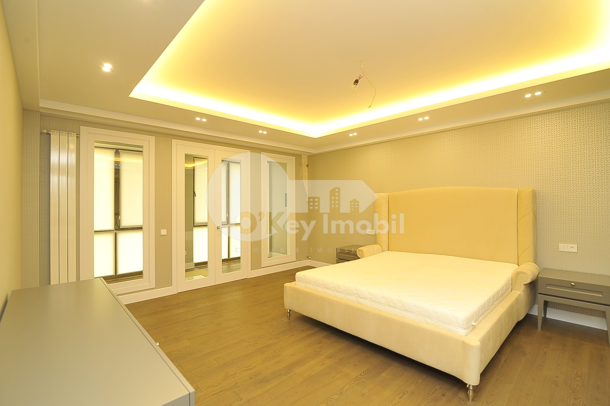 Apartament, Centru, SERGHEI LAZO