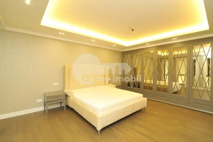 Квартира, Центр, СЕРГЕЙ ЛАЗО