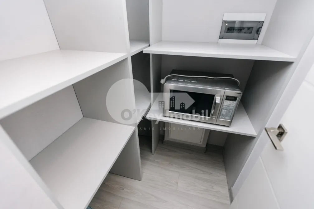 Apartament, Centru, MELESTIU