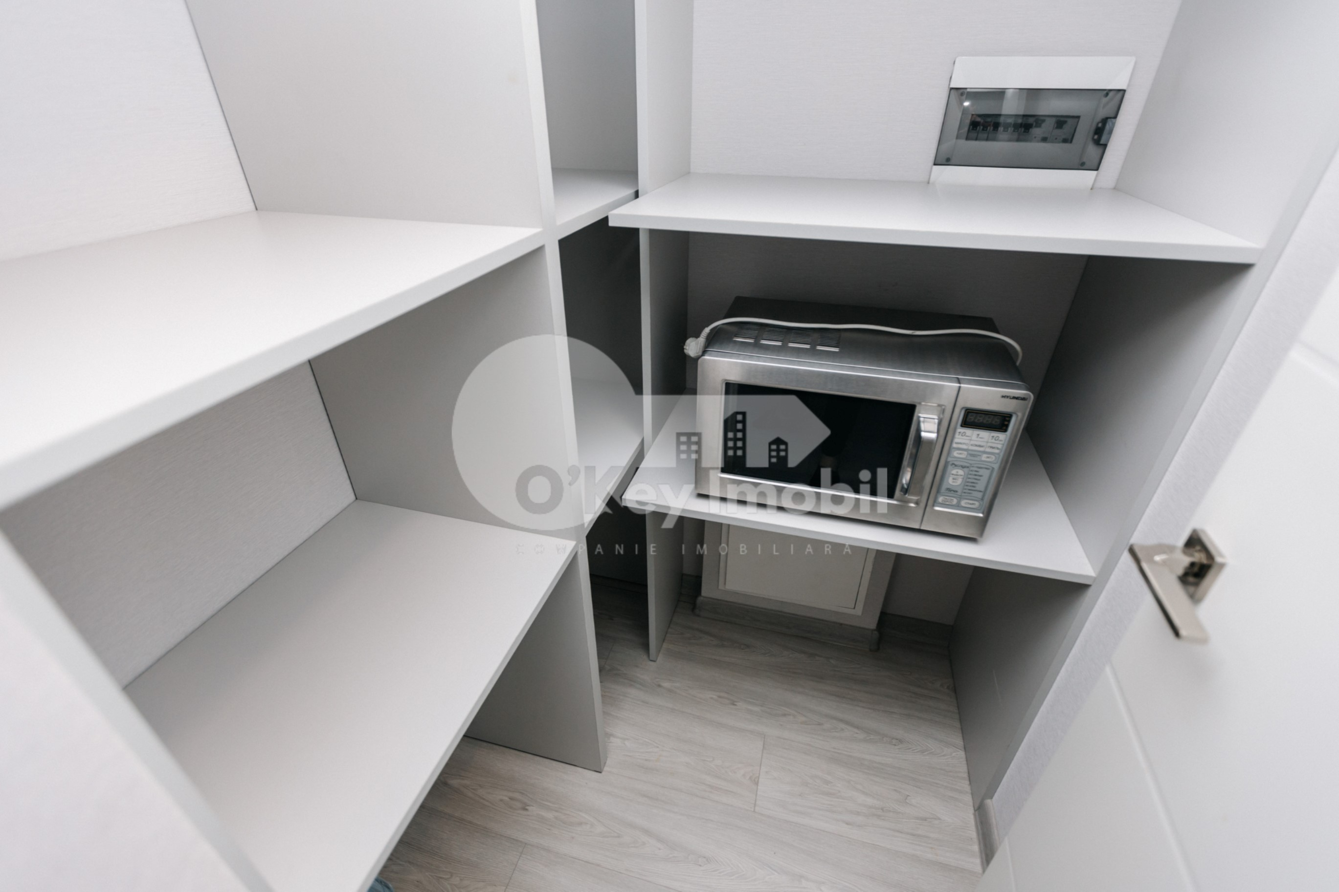 Apartament, Centru, MELESTIU