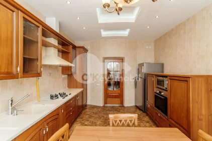 Дом, Буюканы, Донич