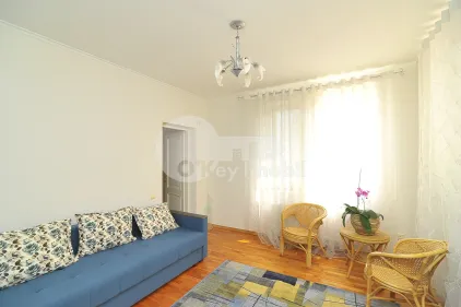 Дом — ул. Михай Еминеску — Ботаника