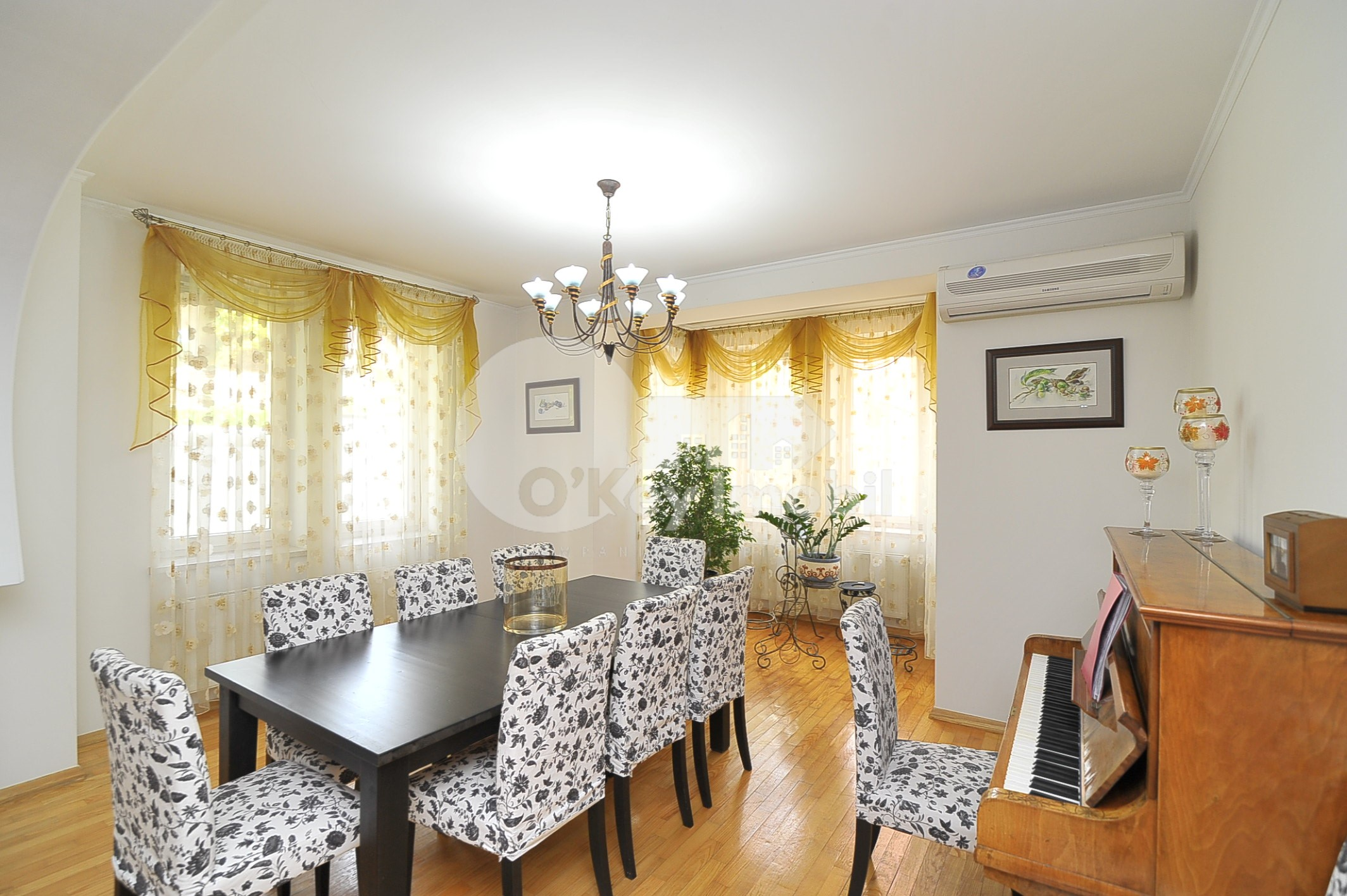 Casă - str-la Mihai Eminescu - Botanica