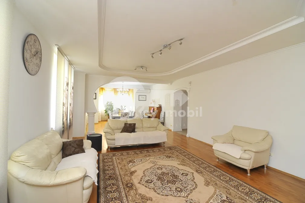 Дом — ул. Михай Еминеску — Ботаника