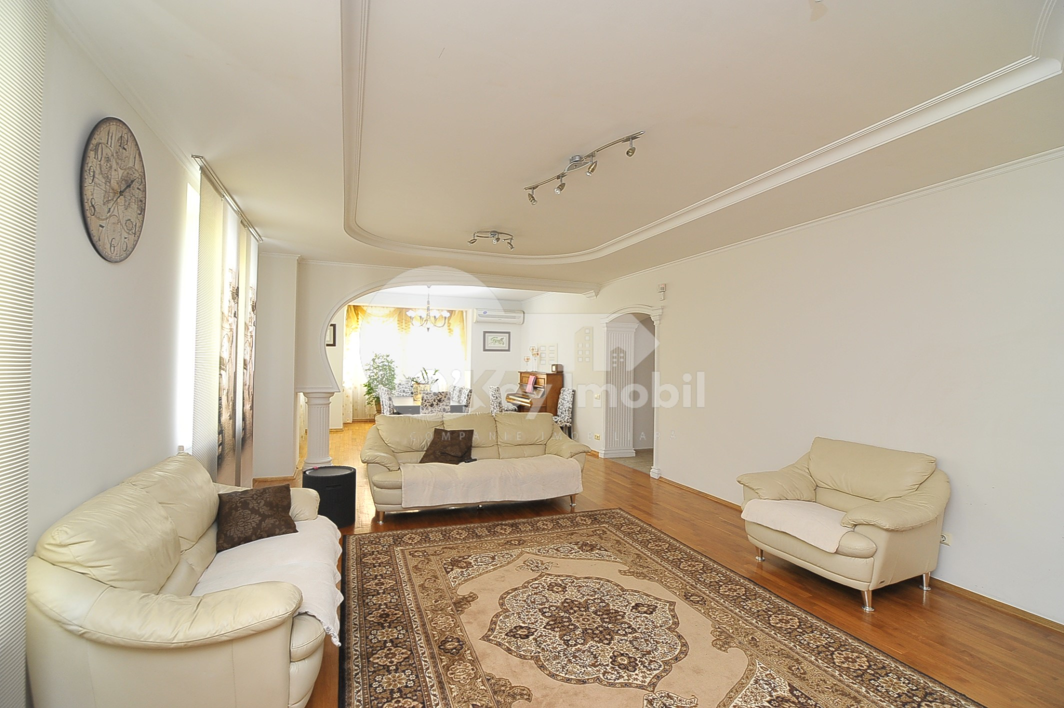 Casă - str-la Mihai Eminescu - Botanica