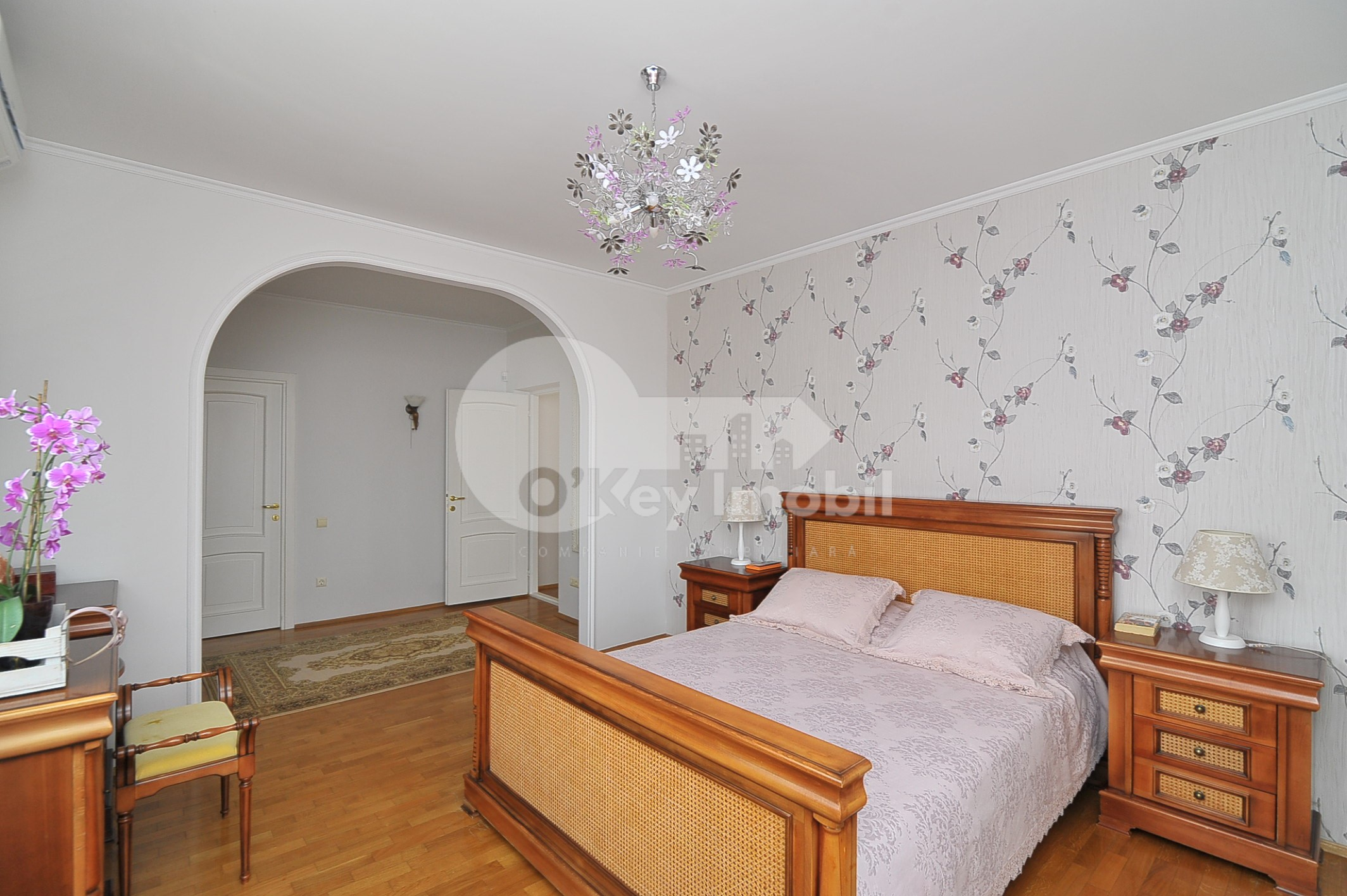 Casă - str-la Mihai Eminescu - Botanica