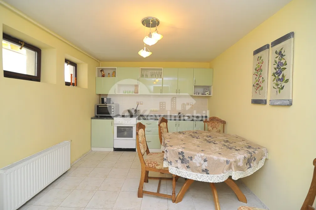 Дом — ул. Михай Еминеску — Ботаника