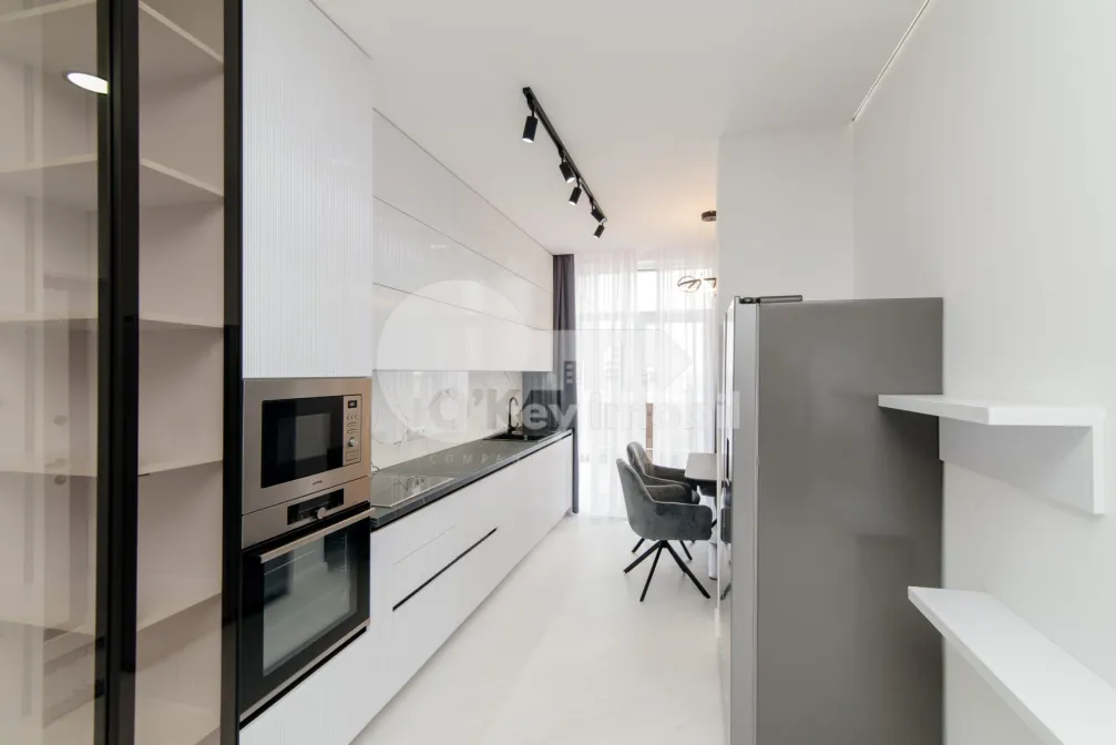 Penthouse, Buiucani