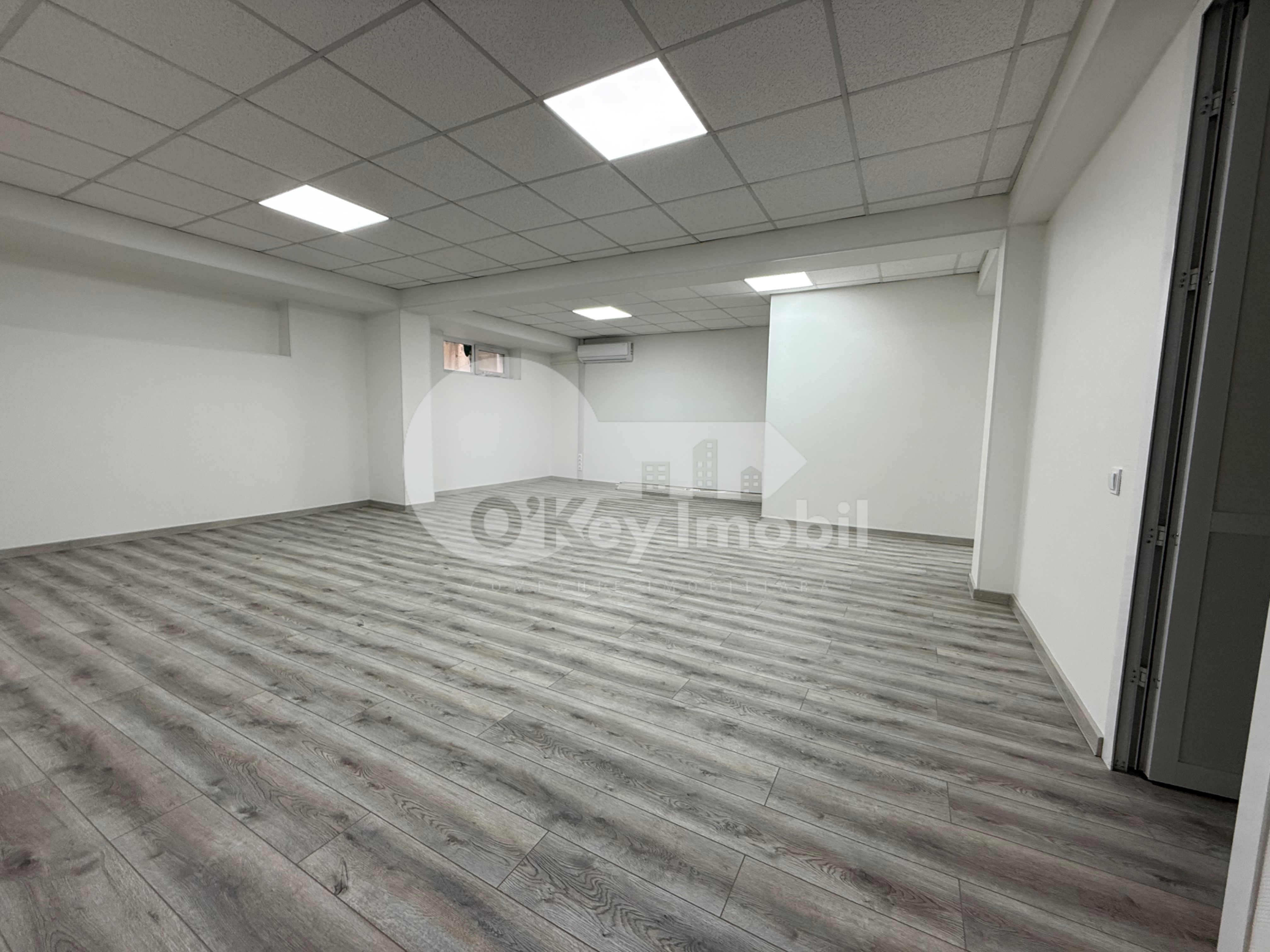 Oficiu, Centru, PETRU RAREȘ