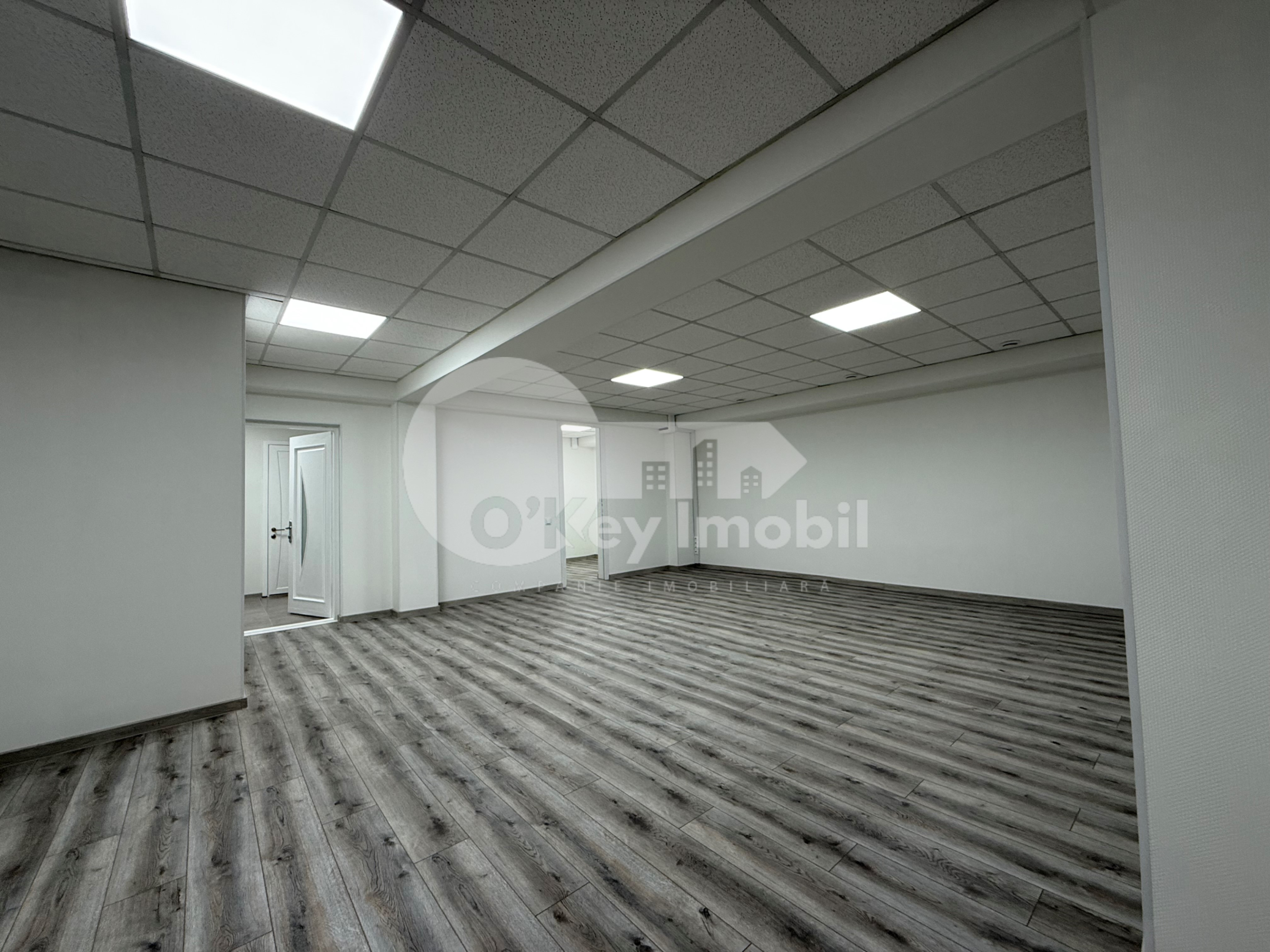 Oficiu, Centru, PETRU RAREȘ