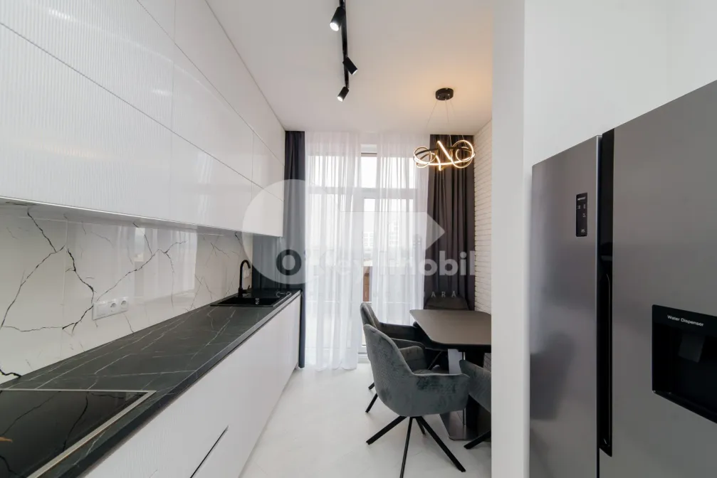 Penthouse, Buiucani