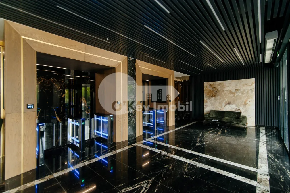 Офис, Центр, МИХАЙ ВИТЯЗУЛ