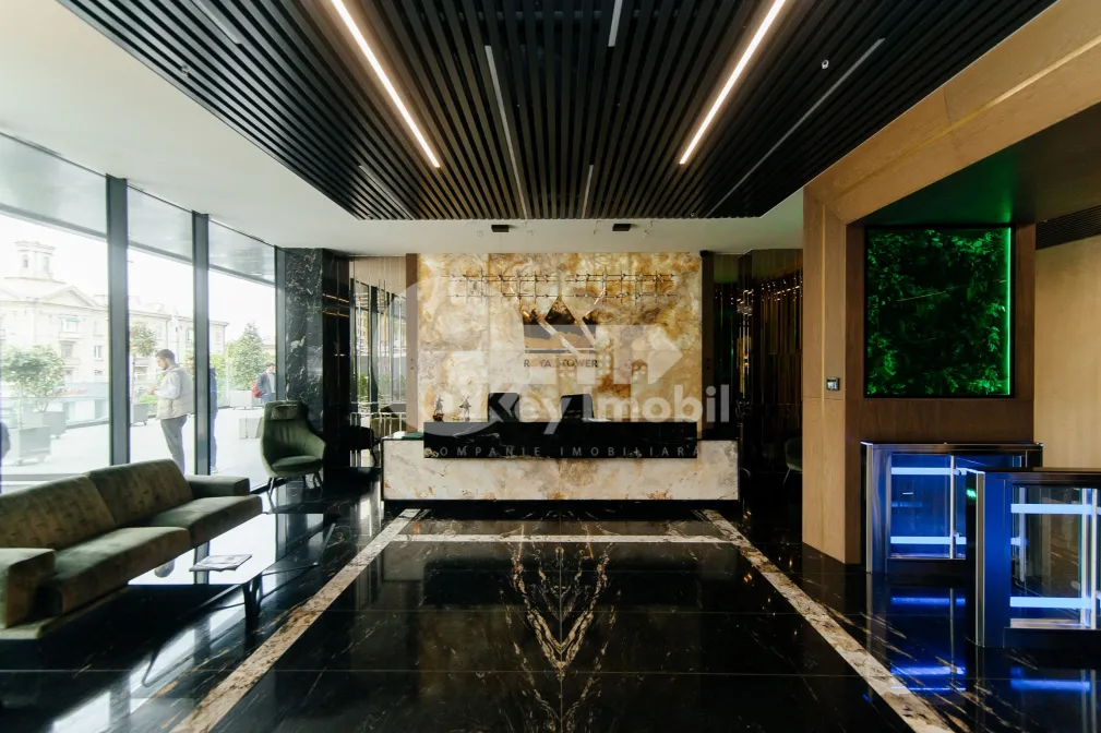 Офис, Центр, МИХАЙ ВИТЯЗУЛ