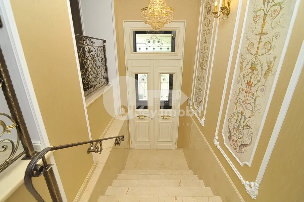 Casă, Centru, PUȘKIN