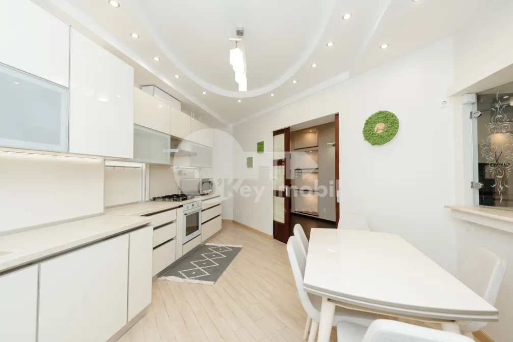 Apartament, Centru, VALEA TRANDAFIRILOR