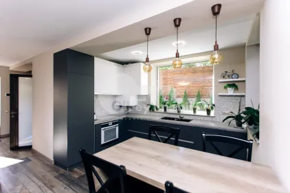 Таунхаус, Центр, АНТОН КРИХАН