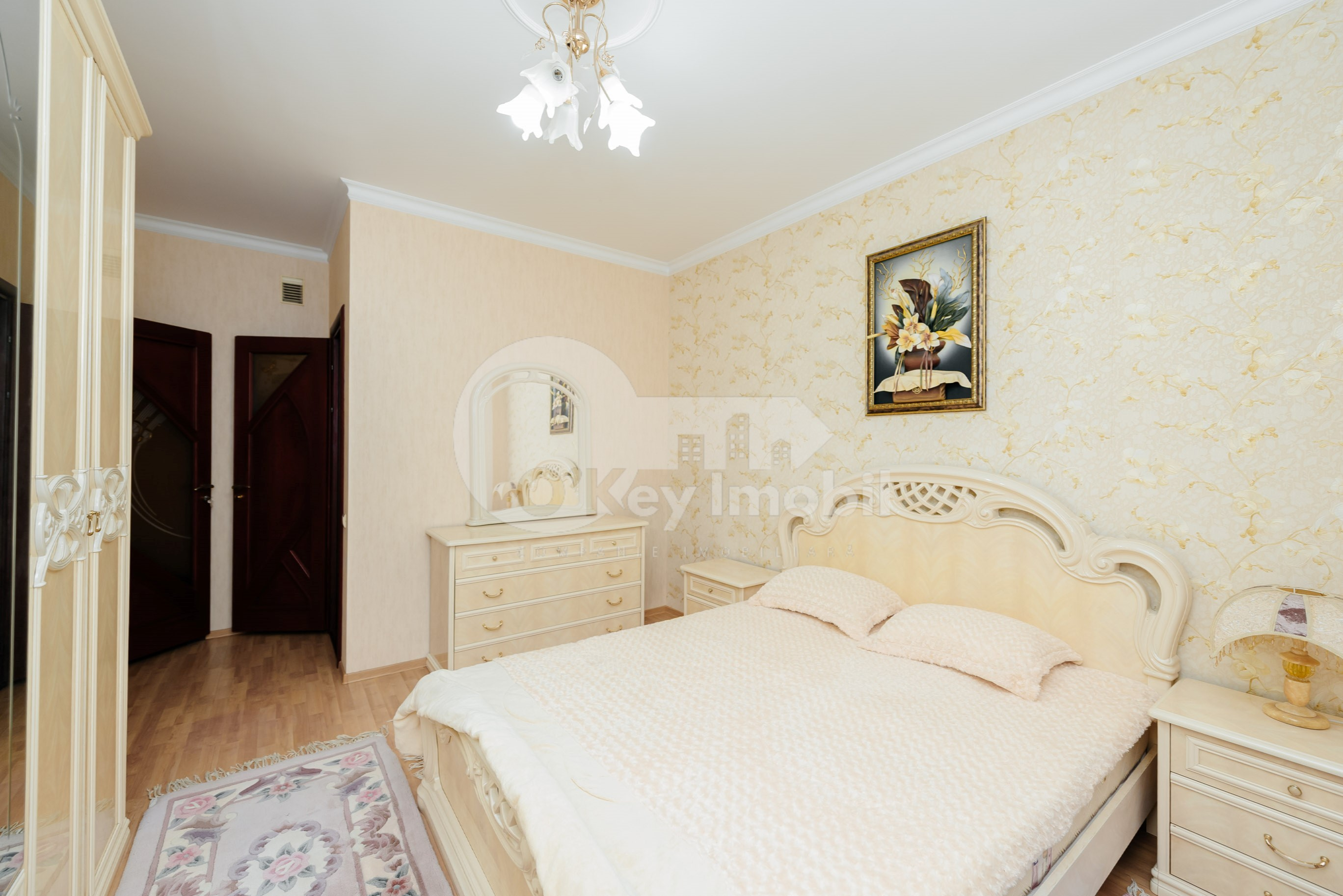 Casă, Centru, DÎMBULUI