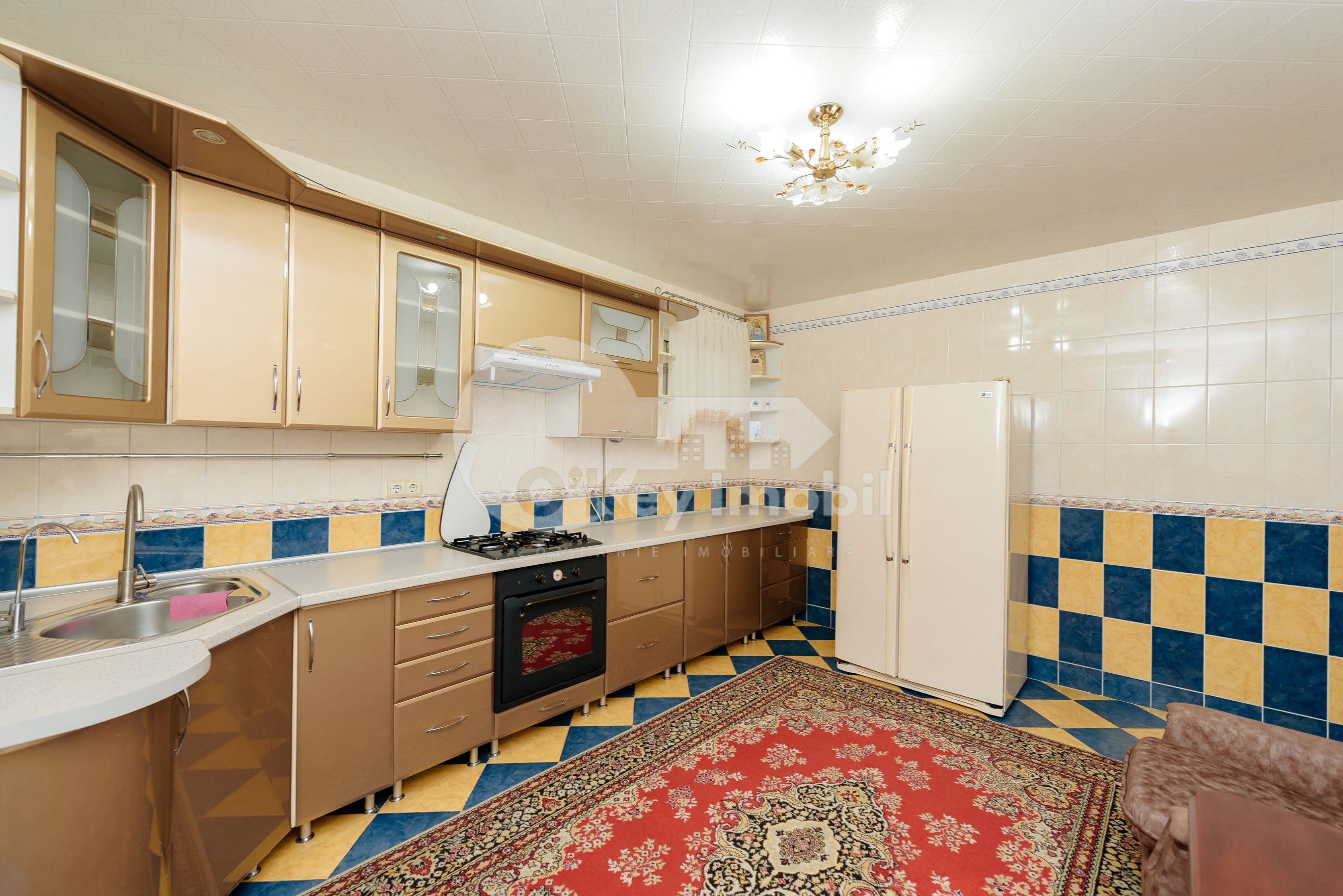 Casă, Centru, DÎMBULUI