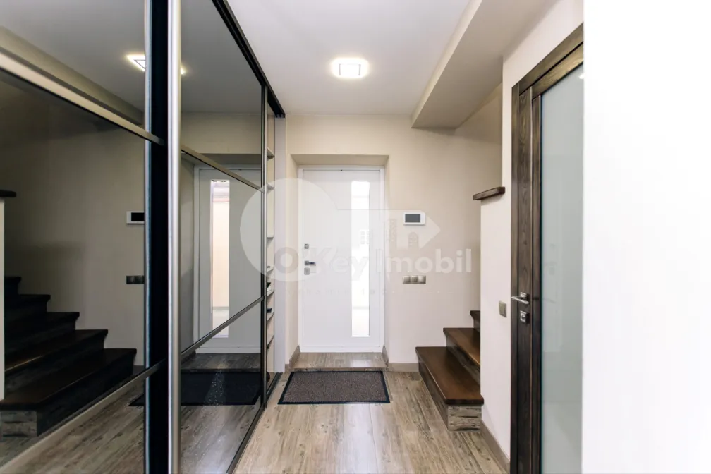 Таунхаус, Центр, АНТОН КРИХАН