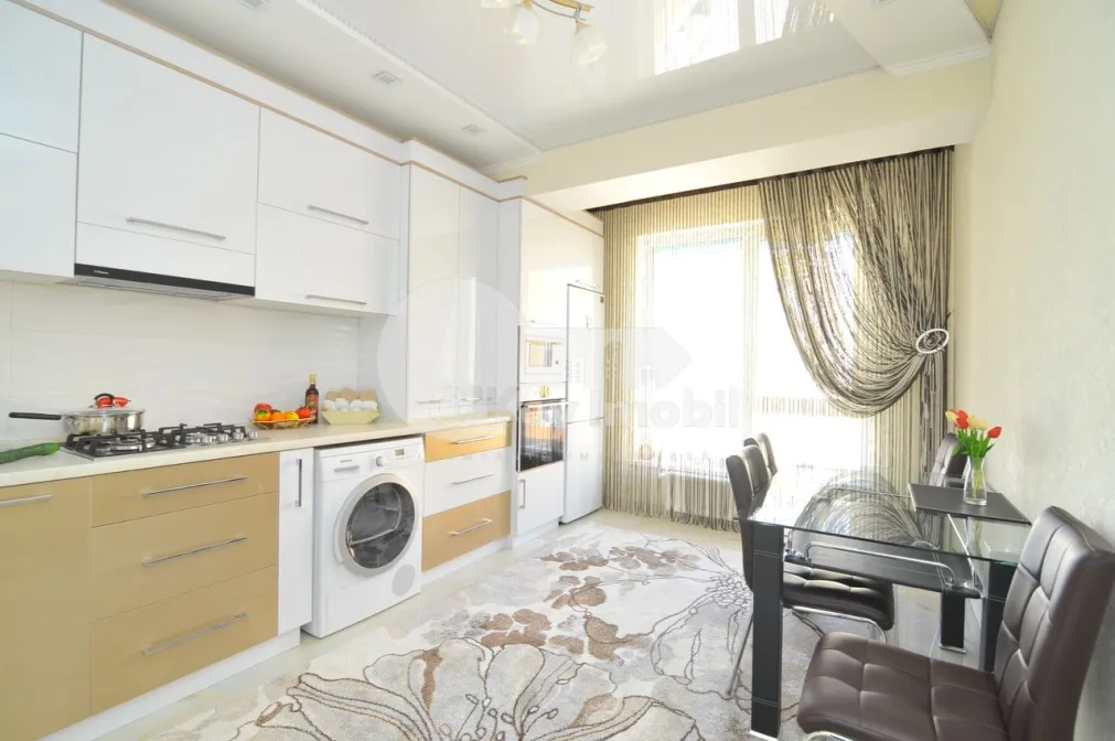 Apartament, Centru, MELESTIU