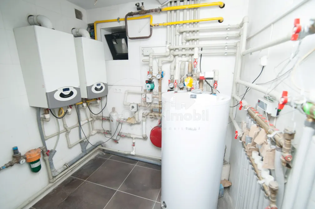 Комм. помещение, Центр, КОЛУМНА