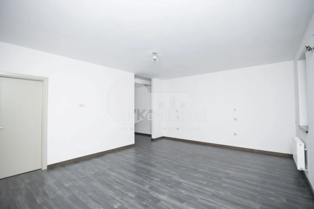 Комм. помещение, Центр, КОЛУМНА