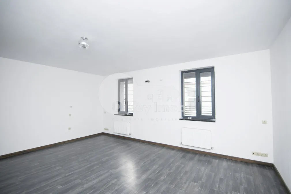 Комм. помещение, Центр, КОЛУМНА