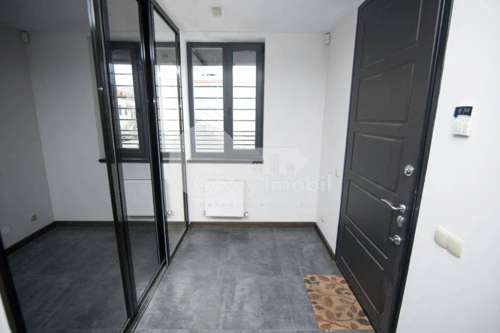 Комм. помещение, Центр, КОЛУМНА