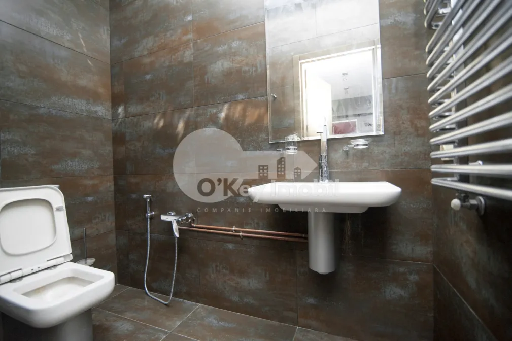 Комм. помещение, Центр, КОЛУМНА