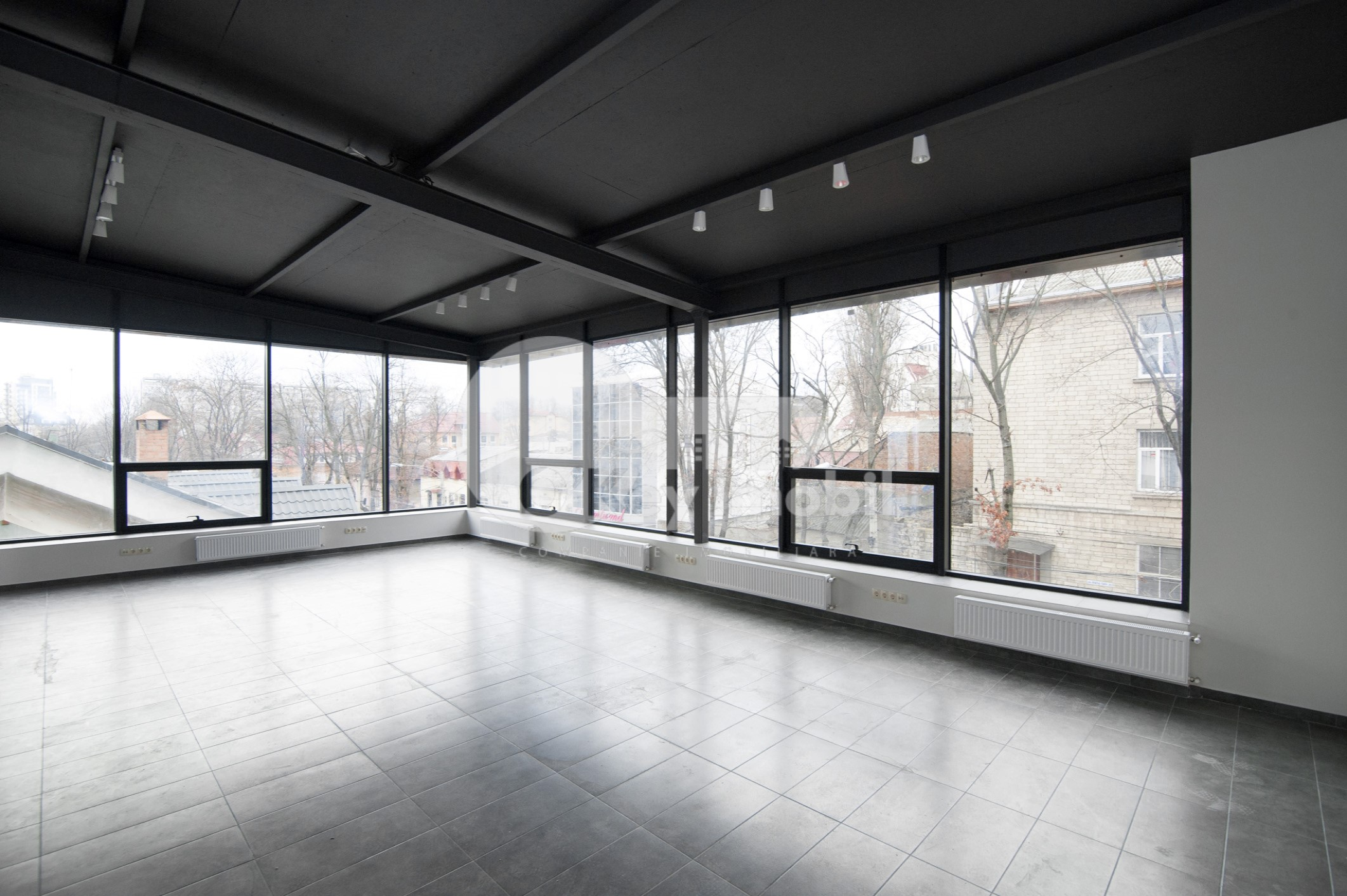 Spațiu comercial, Centru, COLUMNA