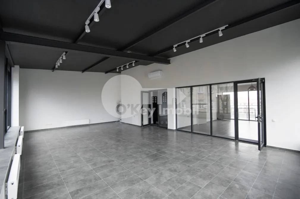 Комм. помещение, Центр, КОЛУМНА