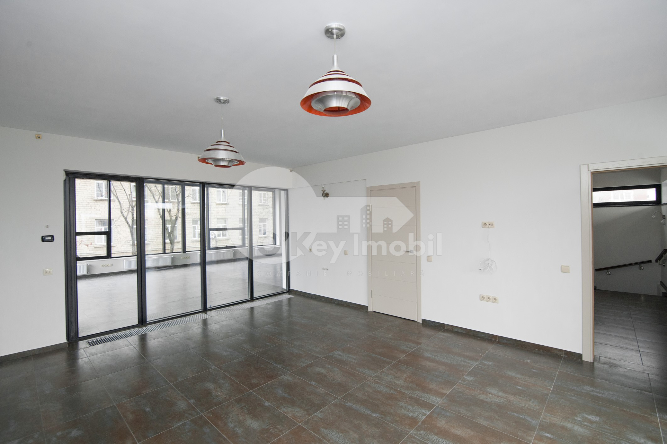 Spațiu comercial, Centru, COLUMNA