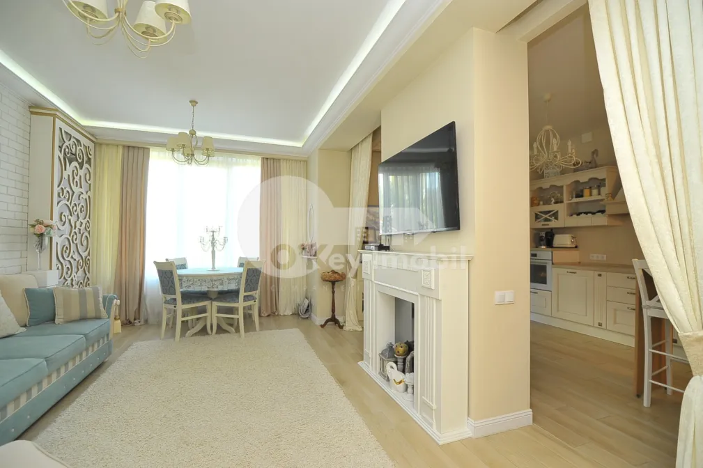 Casă, Centru, MOARA ROȘIE