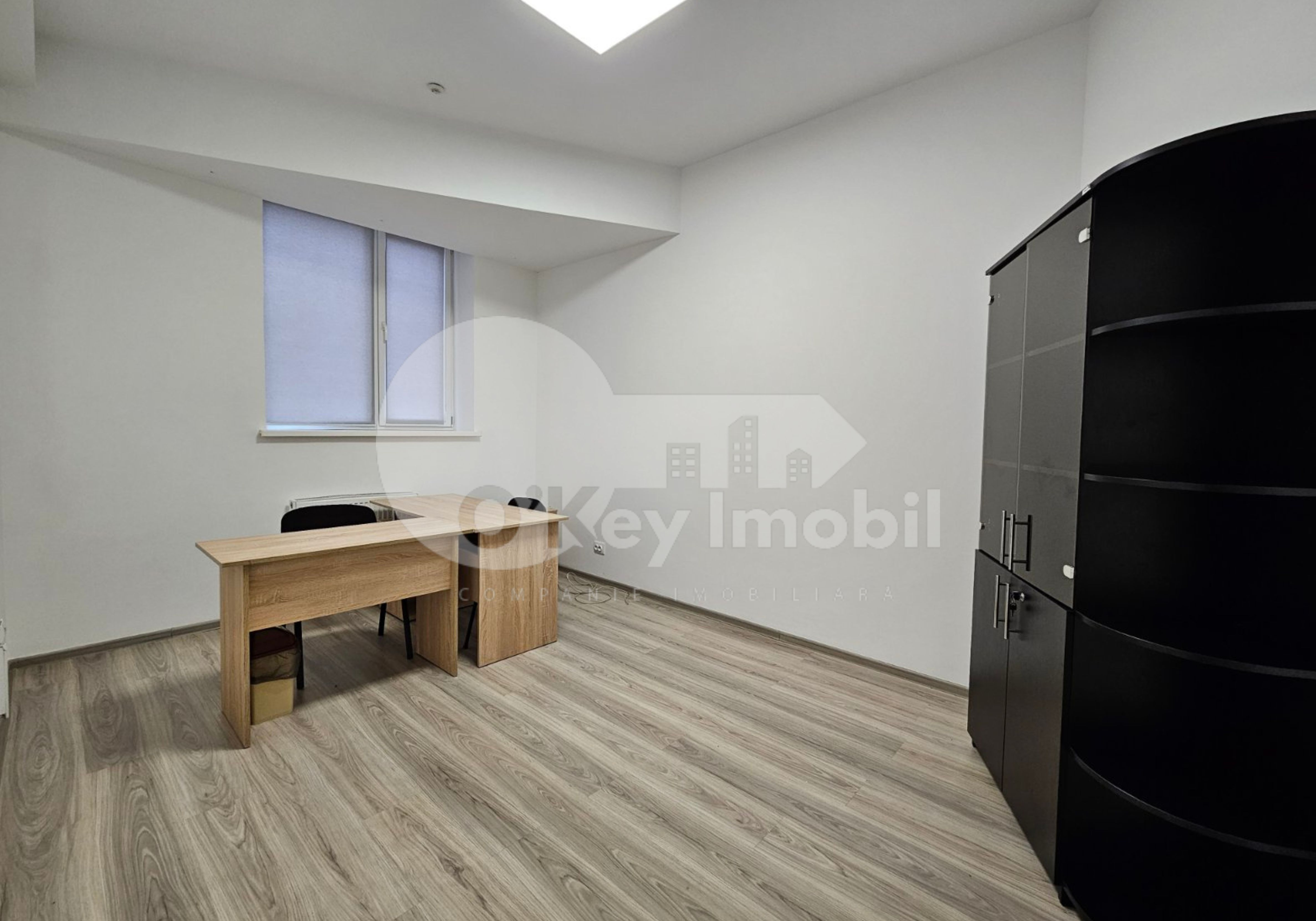 Oficiu, Centru, ALEXANDRU VLAHUȚĂ