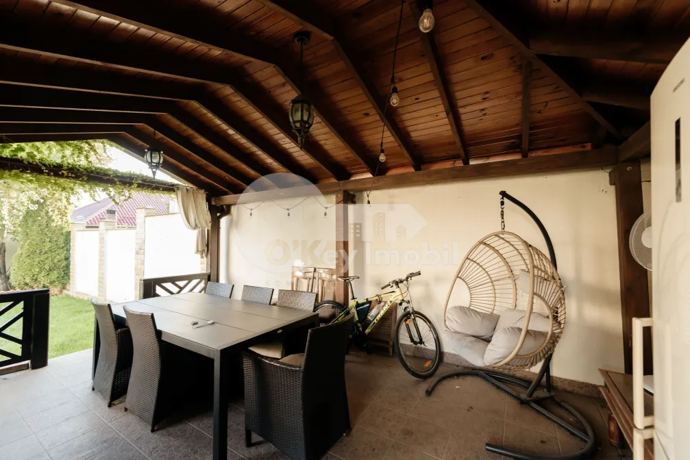 Дом, Буюканы, ИОН ЛУКА КАРАДЖАЛЕ