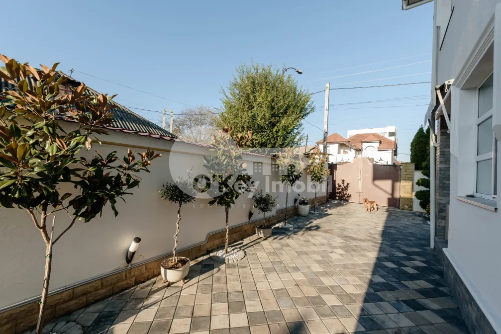 Дом, Буюканы, ИОН ЛУКА КАРАДЖАЛЕ