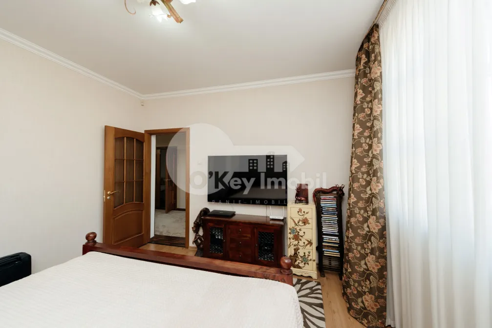 Дом, Буюканы, ИОН ЛУКА КАРАДЖАЛЕ