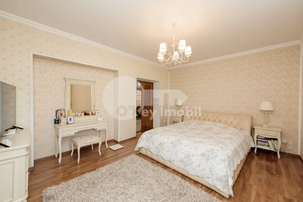 Дом, Буюканы, ИОН ЛУКА КАРАДЖАЛЕ