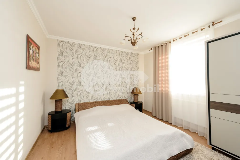 Дом, Буюканы, ИОН ЛУКА КАРАДЖАЛЕ