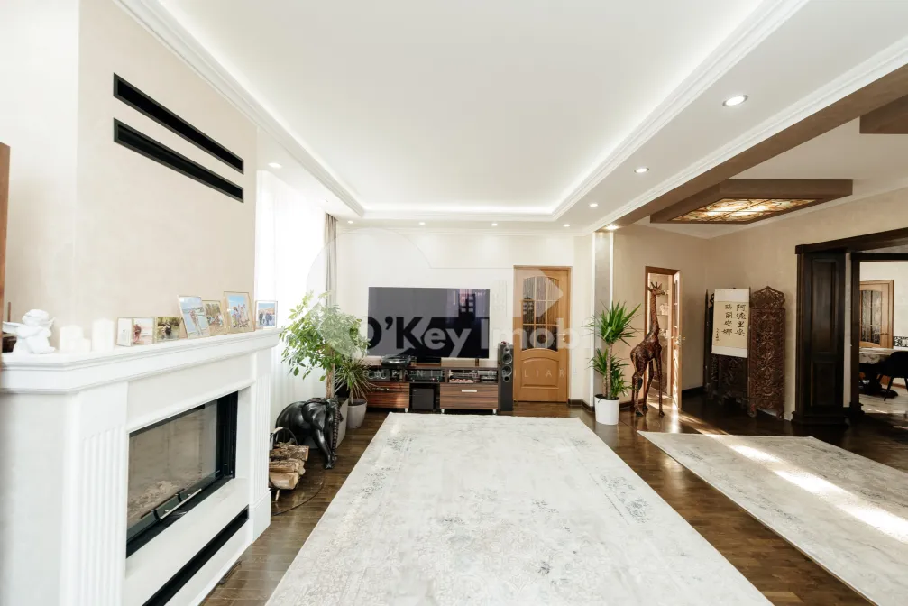 Дом, Буюканы, ИОН ЛУКА КАРАДЖАЛЕ