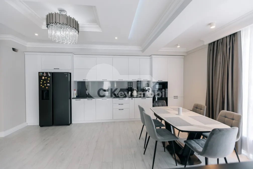 Apartament, Buiucani, GHIOCEILOR