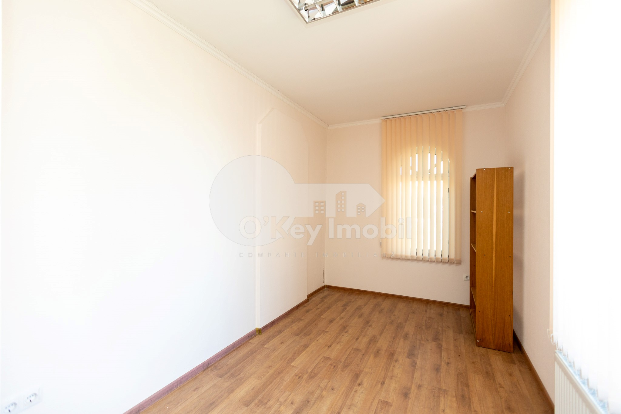 Spațiu Comercial, Poșta Veche, CUCORILOR