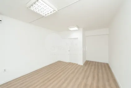 Офис, Буюканы, КОЛУМНА