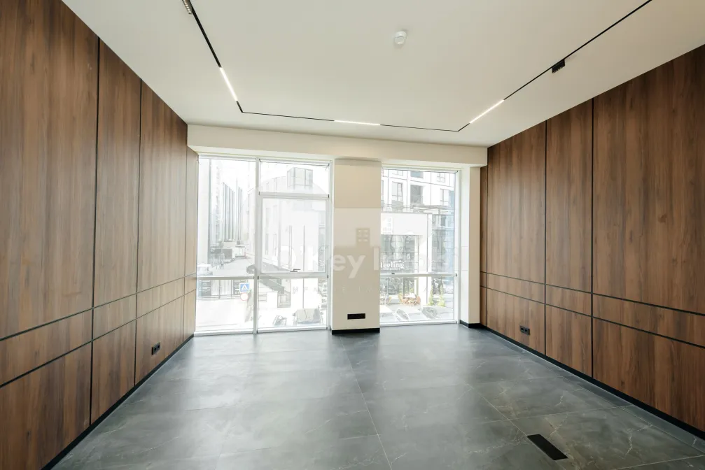 Офис, Буюканы, ГЕННАДИЙ ЯБЛОЧКИН