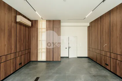 Офис, Буюканы, ГЕННАДИЙ ЯБЛОЧКИН