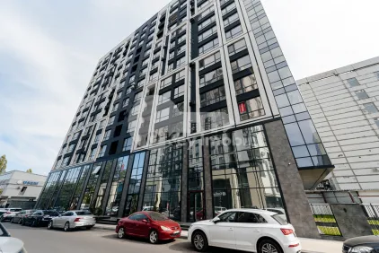 Офис, Буюканы, ГЕННАДИЙ ЯБЛОЧКИН