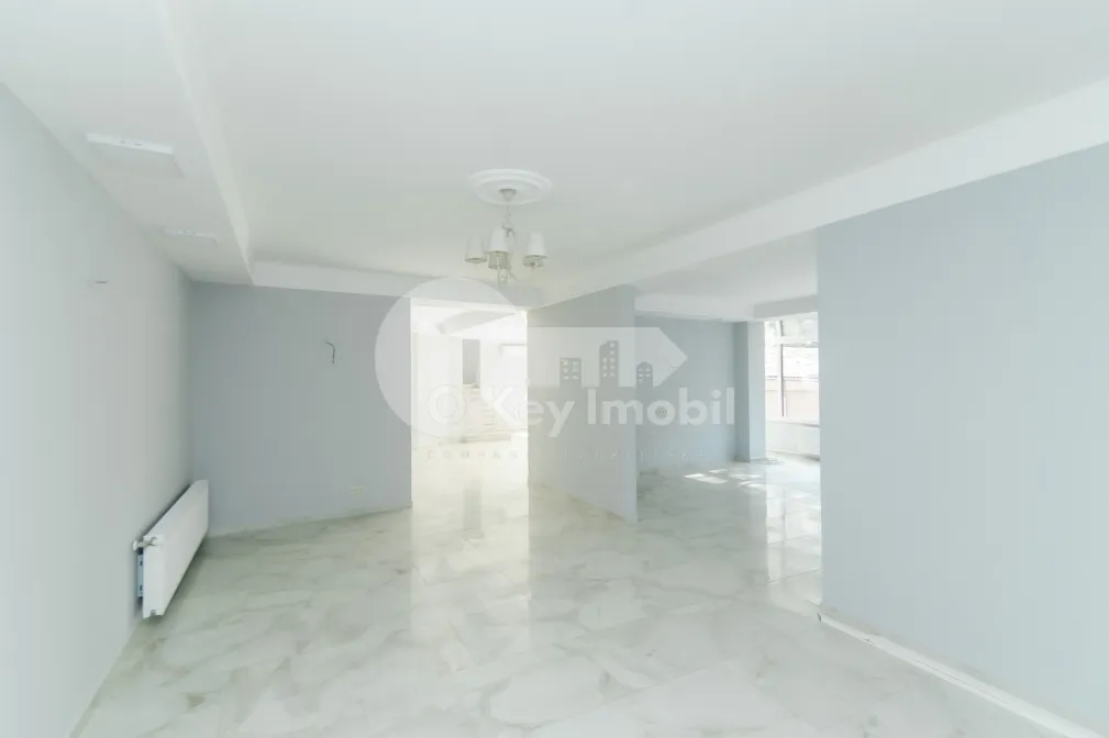 Oficiu, Centru, ROMANĂ