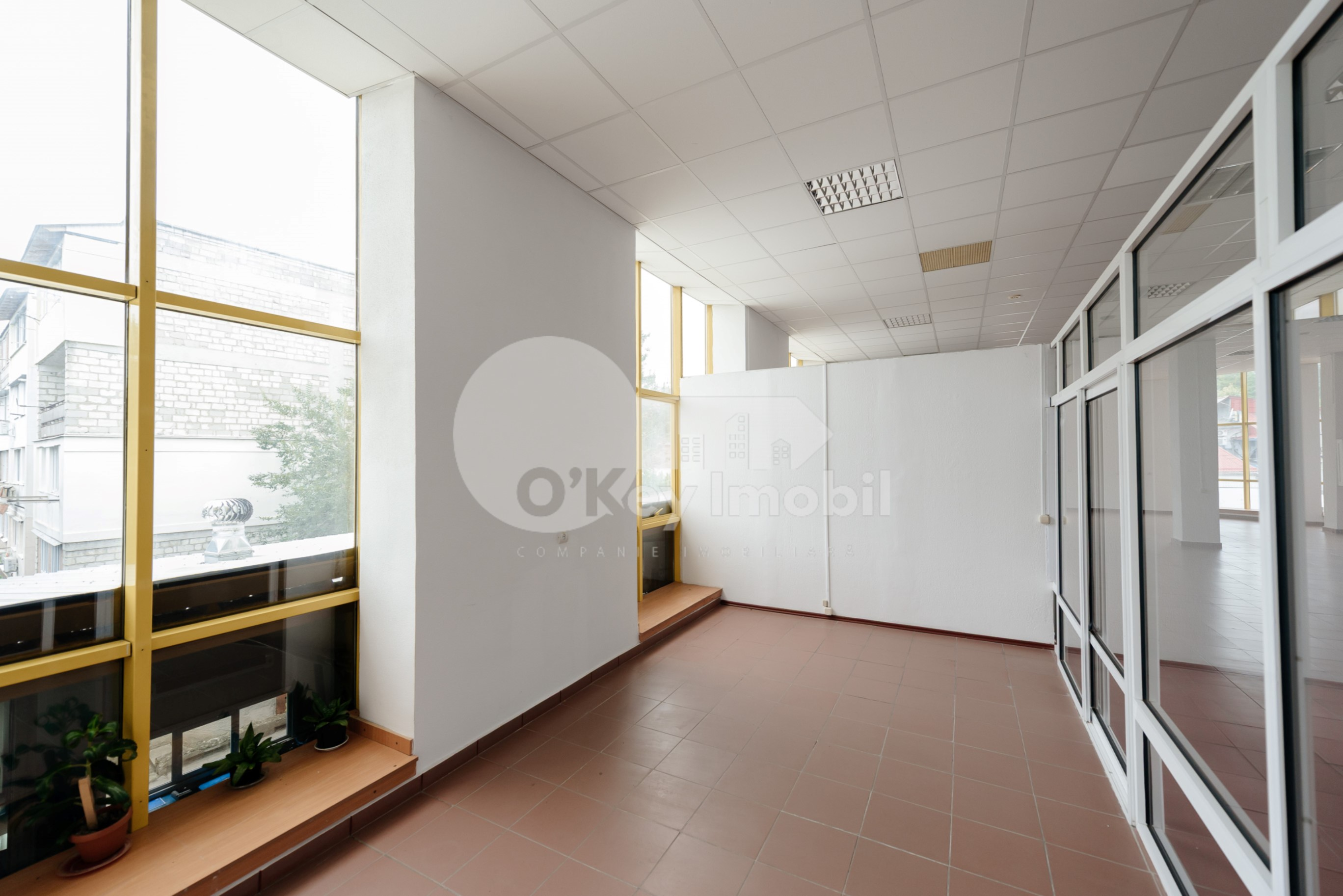 Spațiu Comercial, Poșta Veche, CUCORILOR