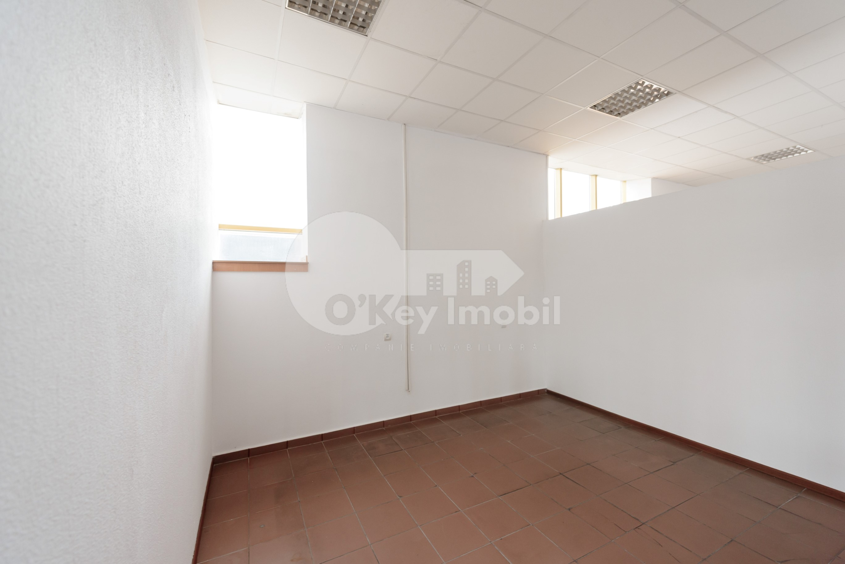 Spațiu Comercial, Poșta Veche, CUCORILOR