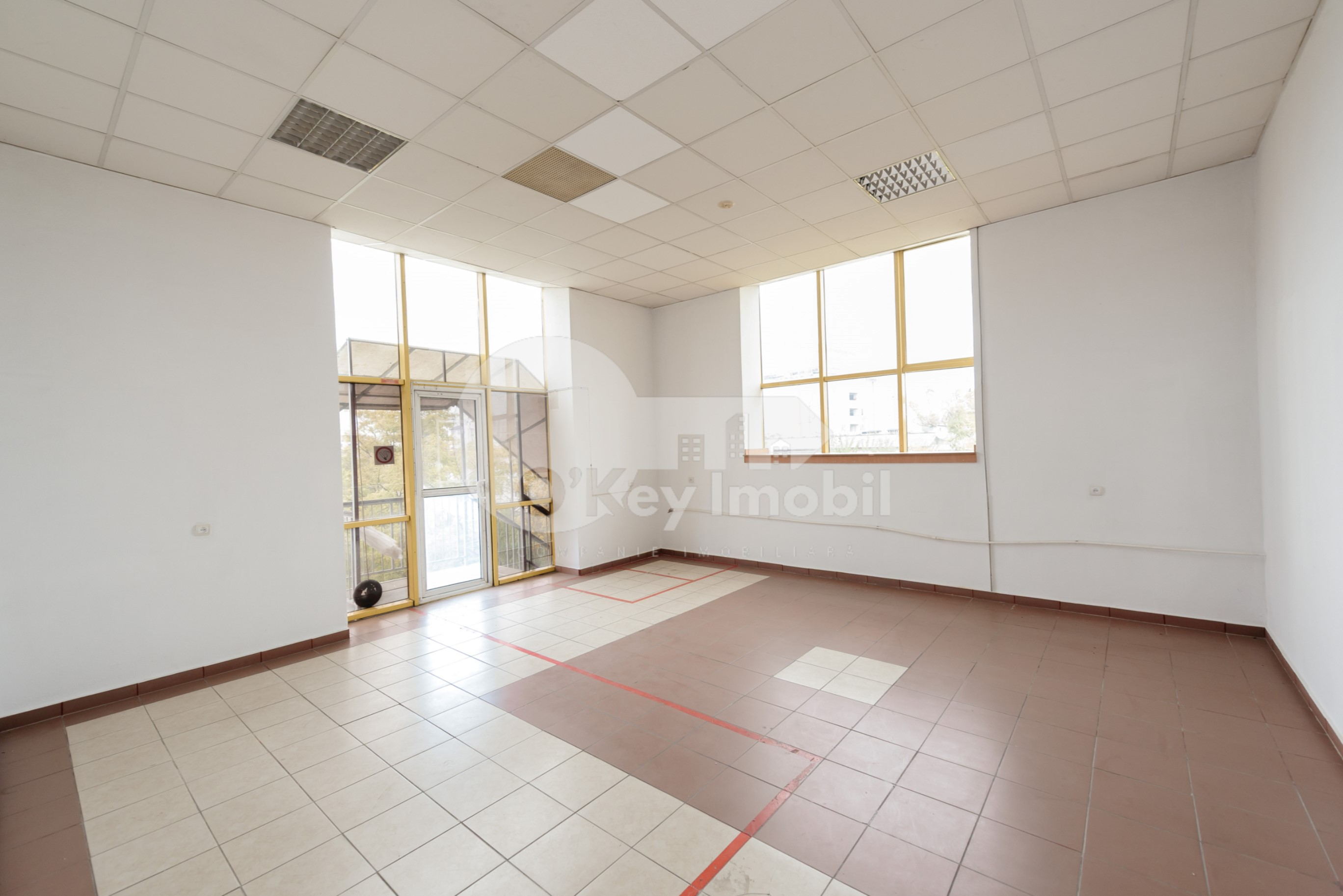 Spațiu Comercial, Poșta Veche, CUCORILOR